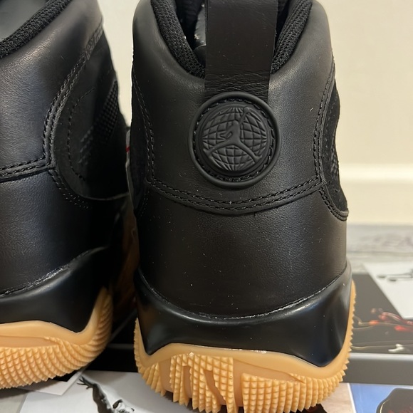 Jordan Sneakers - Picture 5 of 9